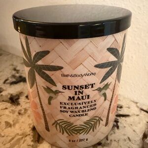 Bath & Body Works Sunset in Maui Tropical Palm Single Wick Candle